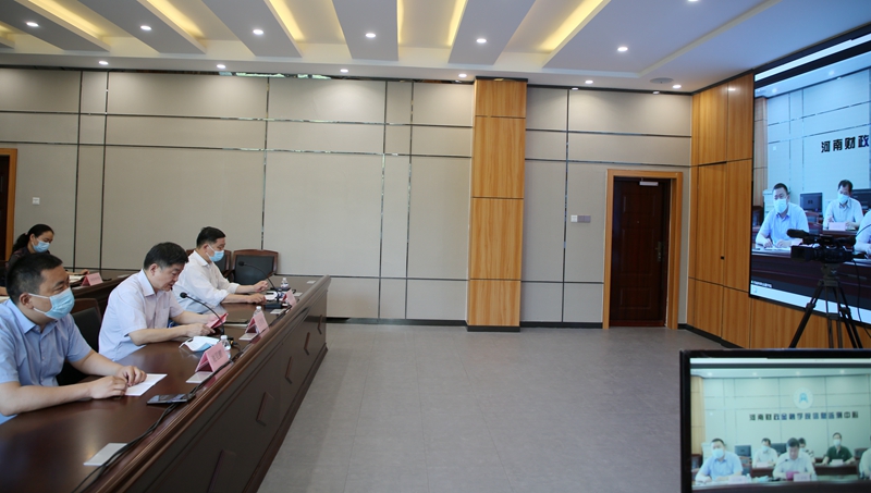 我校开展访企拓岗促就业直播宣讲财经专场活动